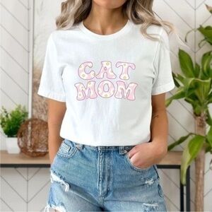 Cat Mom Graphic T Shirt
